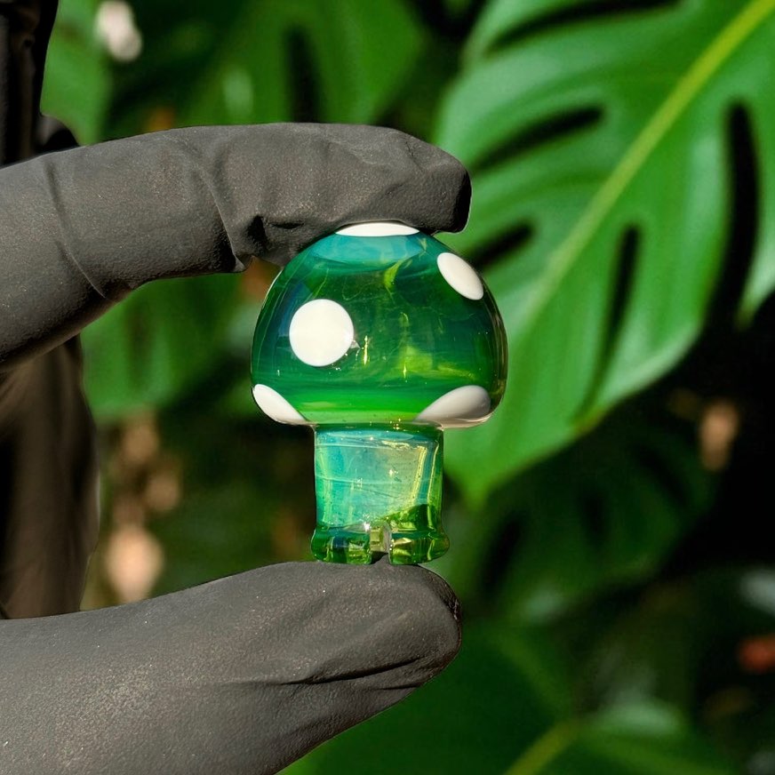 PUFFCO PIVOT TOPS by KYLE DEWIT