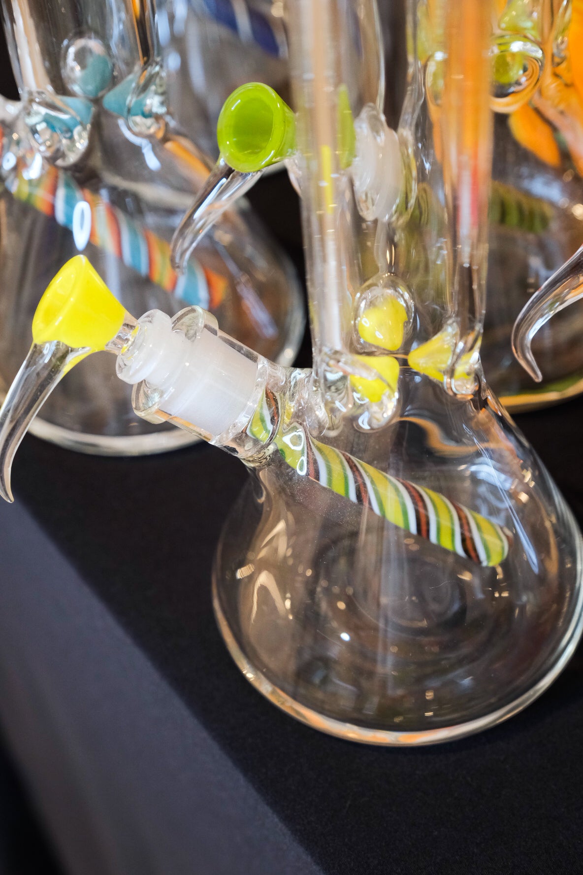 MILE HI CLUB LARGE BEAKER